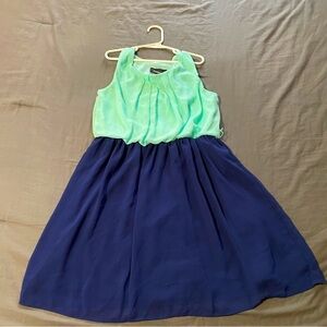 Amy wear girls dress sz 12